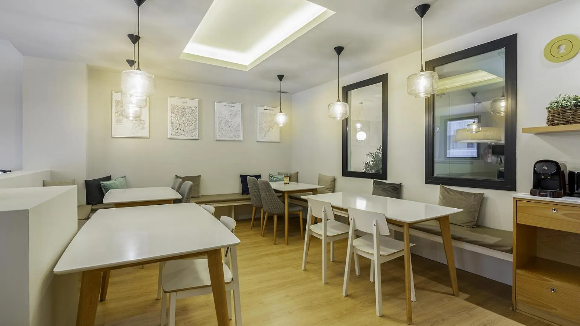 Ola Living Diagonal II Apartments Barcelona 0*,  Spanien