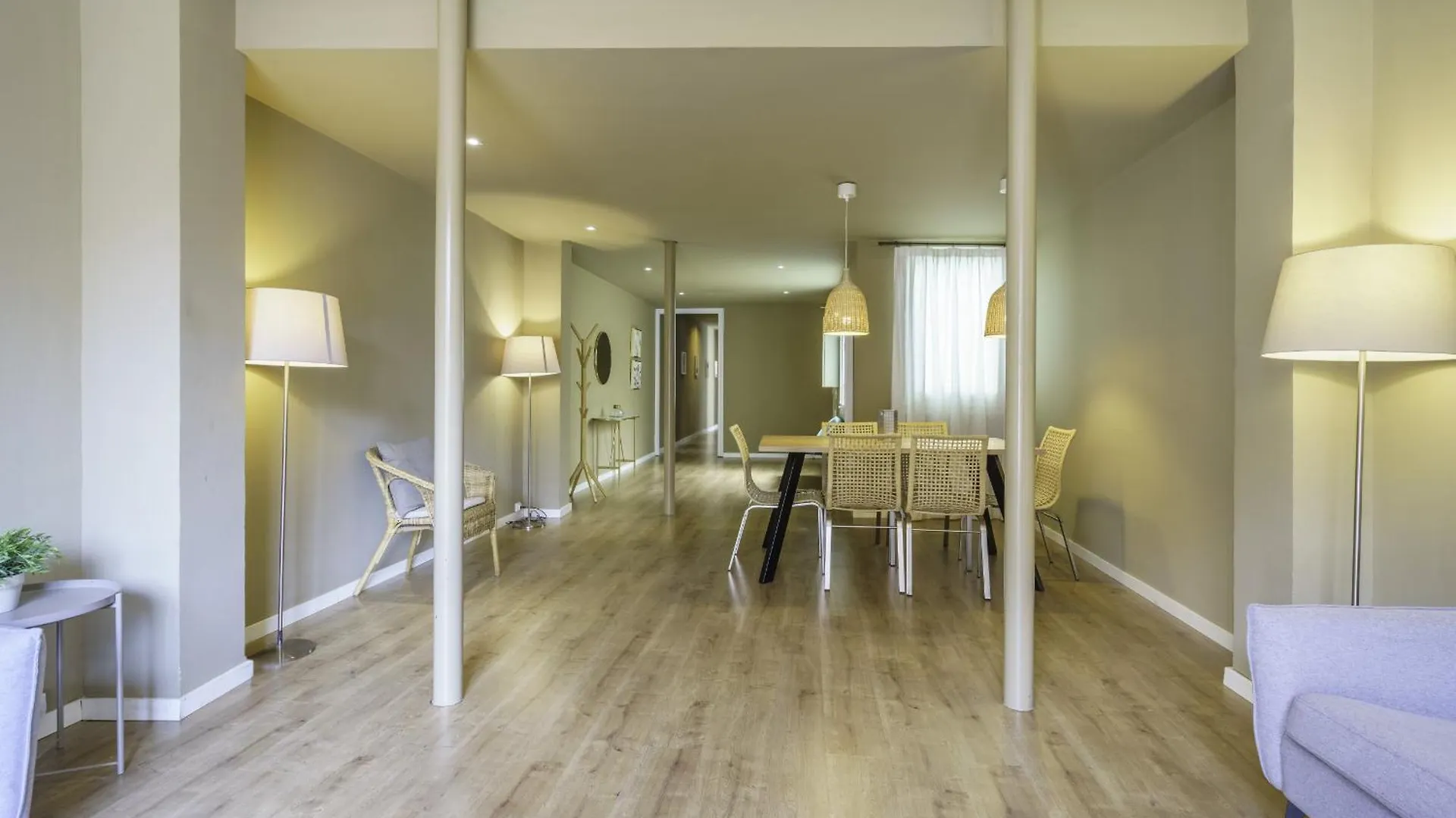 Ola Living Diagonal II Apartments Barcelona